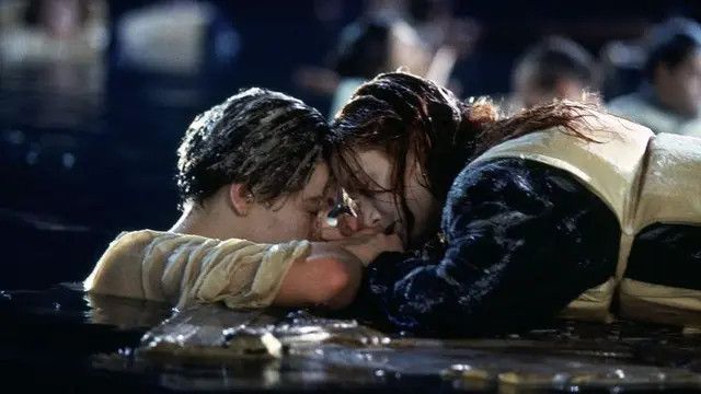 Kate Winslet Bocorkan Adegan Kematian Leonardo DiCaprio di Film Titanic