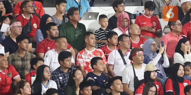 Mengejutkan,  Ada Bang Jay Idzes KW Nonton Timnas Indonesia U-20 Lolos ke Piala Asia U-20 2025