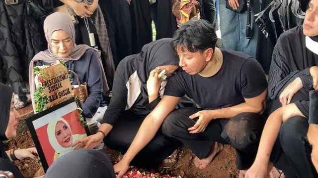 Sonny Septian Menerima Kepergian Ibunya dengan Ikhlas dan Kini Merasa Ada yang Hilang dalam Dirinya