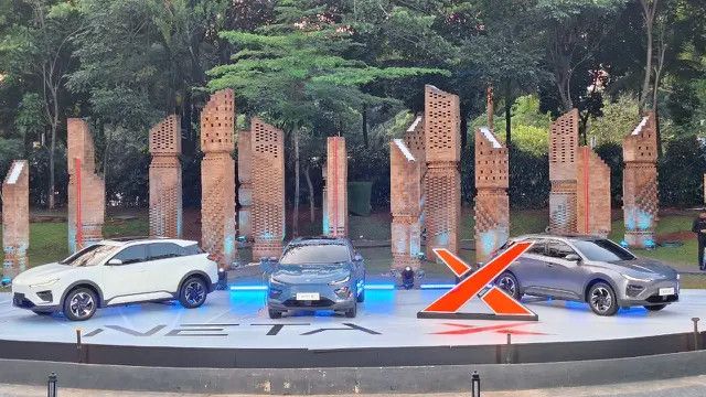 Perbandingan Fitur Terkini Neta X Elite dengan Supreme, Beda Harga 'cuma' Rp20 Juta