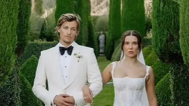 Millie Bobby Brown Berganti 4 Gaun Pengantin saat Diam-Diam Menikah dengan Anak Bon Jovi