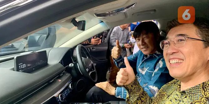 Jelang Indonesia vs Bahrain, Intip Dulu Mobil-Mobil 'Kencang' di Garasi Pelatih Shin Tae-yon