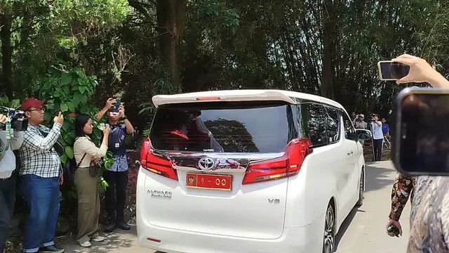 Penampakan Mobil Prabowo sebelum Dilantik jadi Presiden, Warna Putih dan Berplat Kemhan