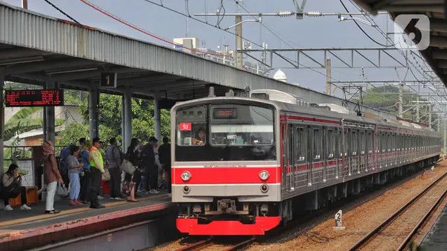 Pelantikan Prabowo dan Gibran, Hari Ini Tarif KRL hanya Rp 1