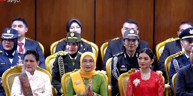 Penampilan Keluarga Jokowi di Pelantikan Prabowo-Gibran, Iriana Bawa Tas Chanel, Kahiyang Ayu & Selvi Pakai Kebaya Merah dengan Berlian