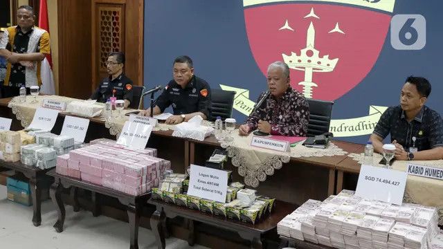 Zarof Ricar Kumpulkan Rp920 Miliar dan 51 Kg Emas Hasil Urus Perkara di MA