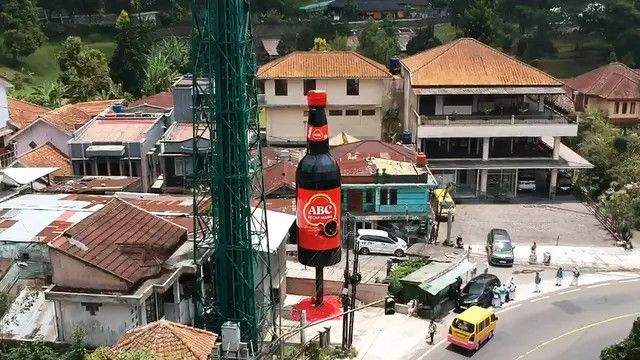 Hilang Sekitar Dua Tahun, Tugu Botol Kecap Raksasa di Puncak Akhirnya Muncul Kembali, Begini Penampakan Terbaru