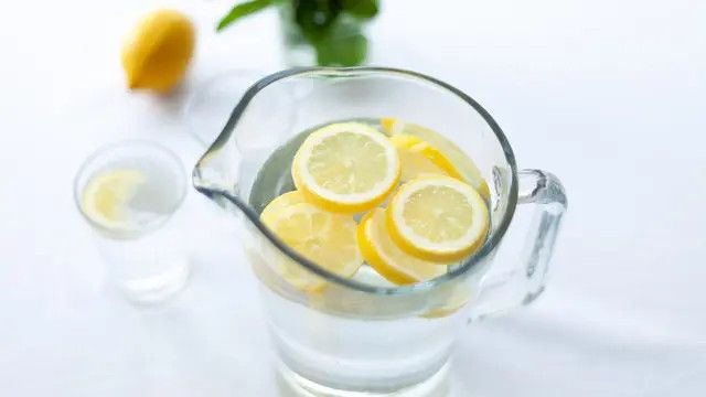 Jarang Disadari, ini Manfaat Minum Air Lemon buat Tubuh Anda