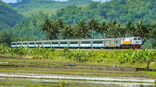 Tiket Kereta Api untuk Libur Natal dan Tahun Baru Sudah Bisa Dibeli, Begini Caranya Mudah Banget!