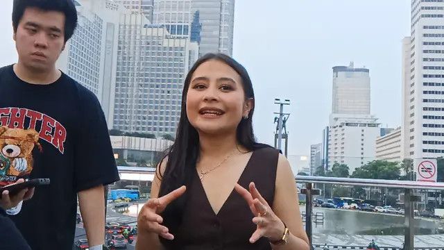 Prilly Latuconsina Beli Kapal Pesiar Kecil saat Rayakan Ulang tahun ke-28