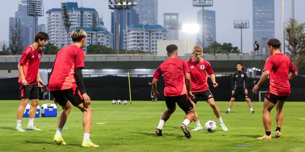 Latihan Perdana Timnas Jepang di Lapangan A GBK Dijaga Ketat hingga Ditutup Kain Hitam