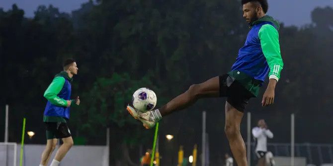 Jelang Lawan Timnas Indonesia, Arab Saudi Fokus Latihan Umpan Silang dan Shooting ke Gawang