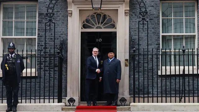 FOTO: Senyum Hangat PM Keir Starmer Bertemu Prabowo, Bahas Peningkatan Kerja Sama Inggris-RI