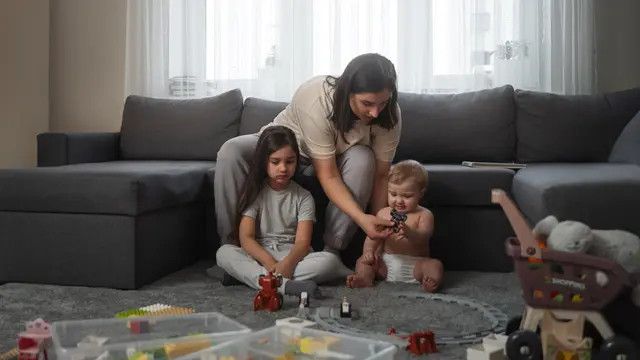 Cara Membangun Masa Kecil yang Bahagia, Hal Penting yang Orang Tua Pahami untuk Tumbuh Kembang Anak