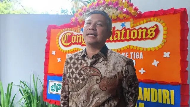 Sempat Liburan Bareng ke Belanda, Gading Marten Bantah Pacaran dengan Medina Dina