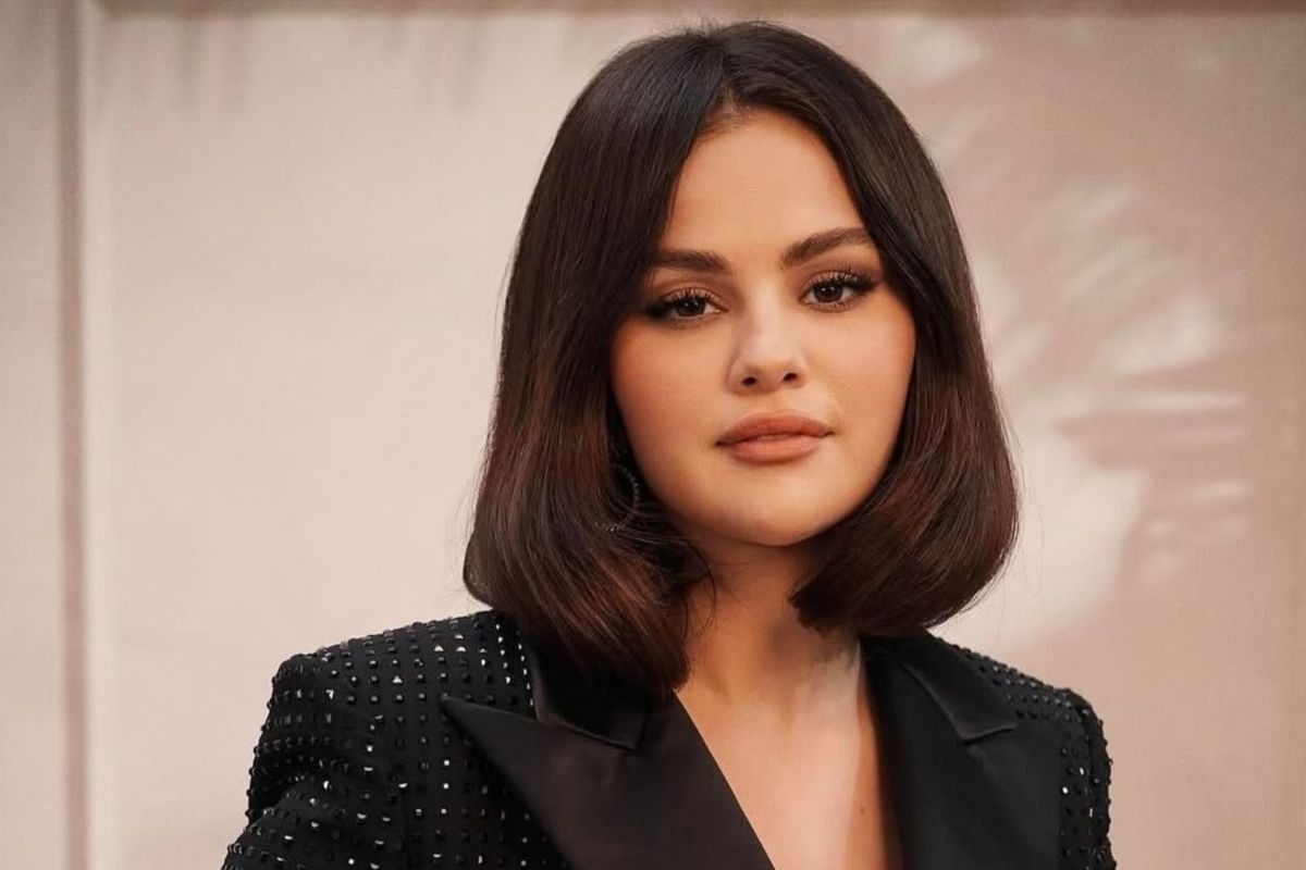 Selena Gomez Rayakan Tahun Baru Bersama Tunangannya Benny Blanco
