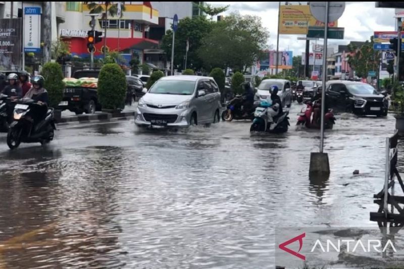 Pontianak Siaga Hadapi Air Pasang Tinggi: BPBD Dikerahkan