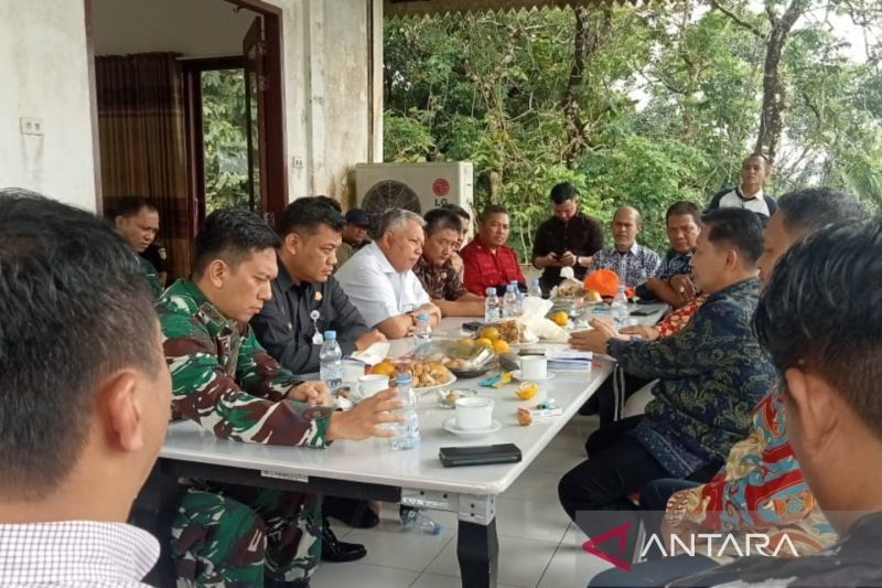 Pemkab Bangka Barat Optimalkan Pelabuhan Mentok untuk Tingkatkan PAD