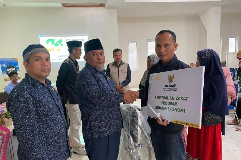 Baznas Bukittinggi Distribusikan Zakat di Milad ke-24: Wujud Peringatan dan Upaya Kesejahteraan