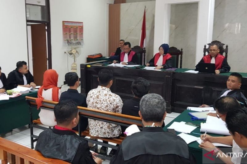 Sidang Korupsi Pimpinan DPRD Bekasi: Empat Saksi Dihadirkan