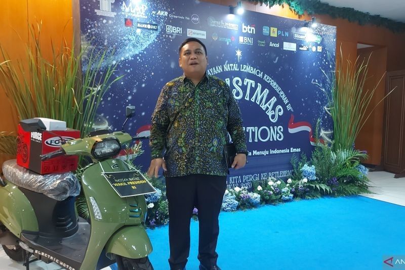 Pegawai Lembaga Kepresidenan Rayakan Natal Usai Transisi Pemerintahan