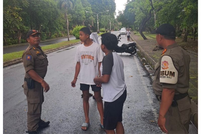 Satpol PP Bali Patroli 4 Hari Cegah Kerumunan Pemburu Koin Jagat