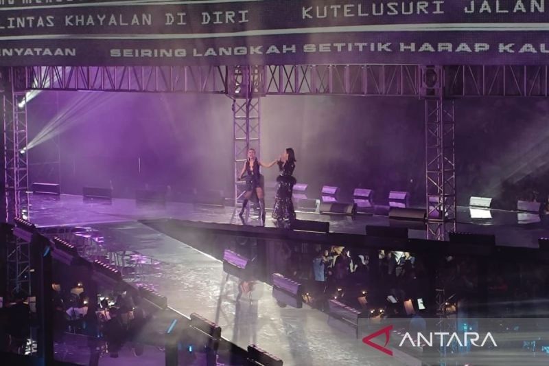 Konser Super Diva: 3 Diva dan Super Girls Duet Mempesona