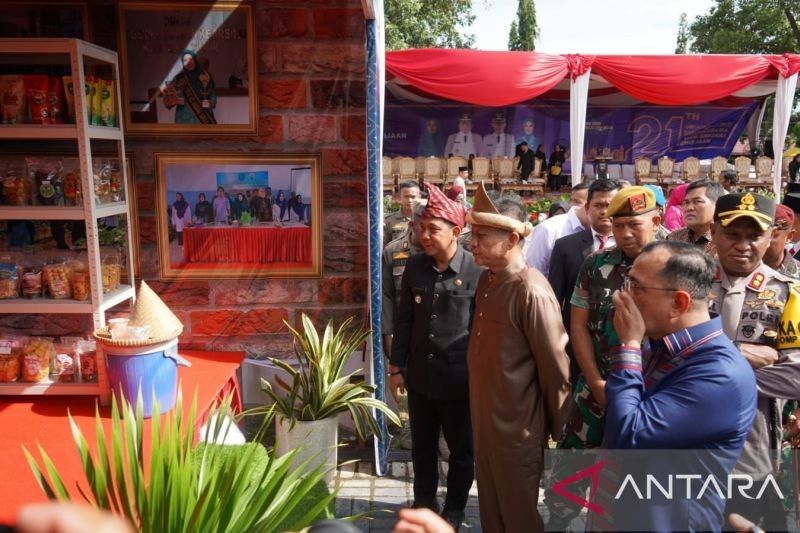 Bazar UMKM OKU Timur Semarakkan HUT ke-21, Puluhan Pelaku Usaha Ikut Berpartisipasi