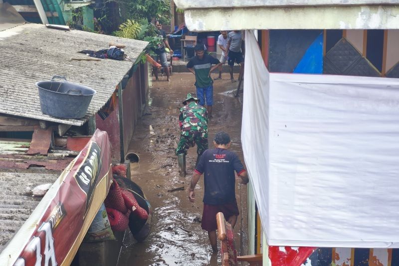 Banjir Bandar Lampung: Ratusan Rumah Terendam, Satu Jiwa Meninggal