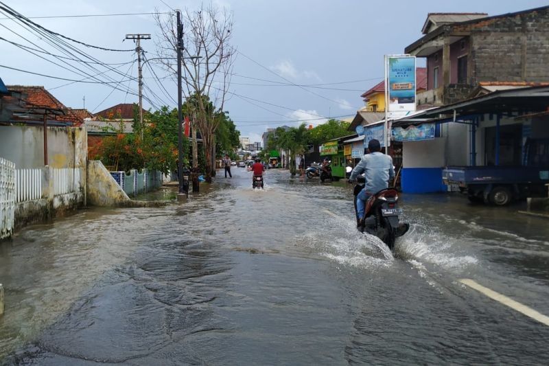 Hujan Lebat dan Angin Kencang di Bangka Belitung: BMKG Keluarkan Peringatan Dini