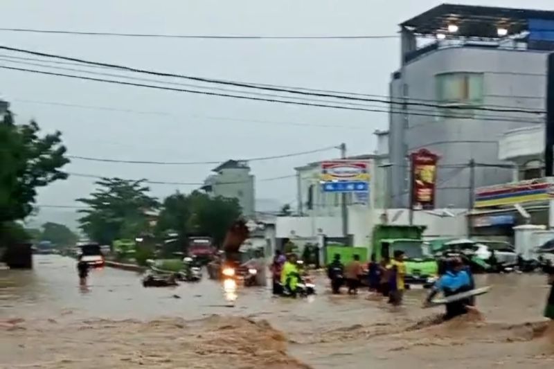 Banjir Bandarlampung: 11.223 Jiwa Terdampak, Bantuan Logistik Dikirim