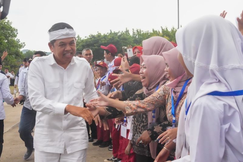 Dedi Mulyadi: Malu Ratusan Ribu Rumah di Jabar Belum Teraliri Listrik