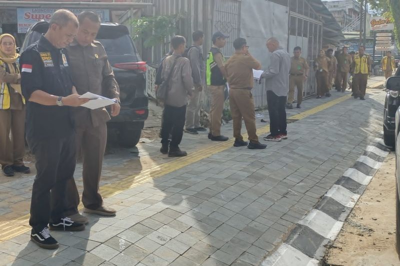 Banjarbaru Fokus Penataan Trotoar dan Jalan di 2025