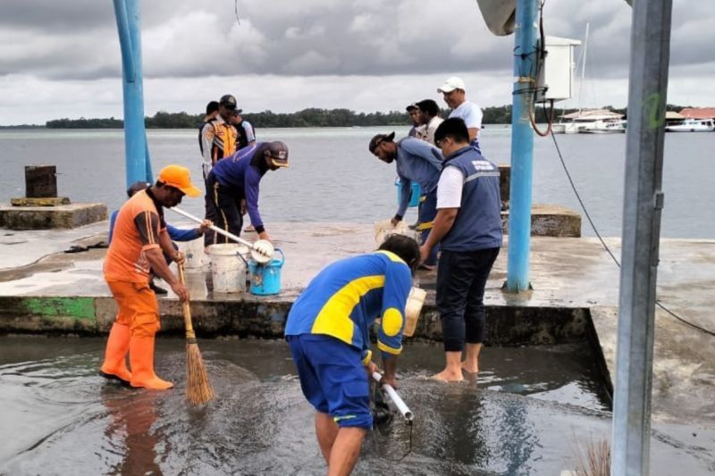 Banjir Rendam Dermaga Pulau Harapan, Kepulauan Seribu