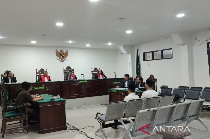 Mantan Kades dan Bendahara Desa di Kaur, Bengkulu, Dituntut Hukuman Beda