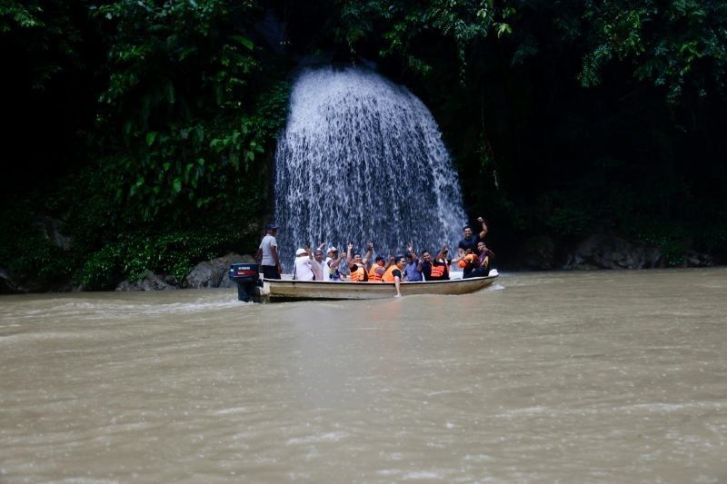 Pesona Alam Tersembunyi Aceh: Pj Gubernur Promosikan Air Terjun Ceuraceu Embun dan Krueng Teunom