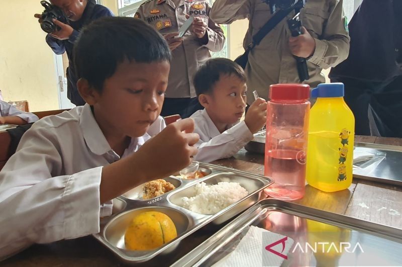 Program Makan Bergizi Gratis di Majalengka untuk 8.048 Siswa