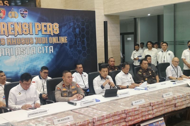 Polri Tangkap 11 Tersangka Judi Online, Satu Tersangka Bolak-Balik Indonesia-Kamboja untuk Awasi Pelatihan