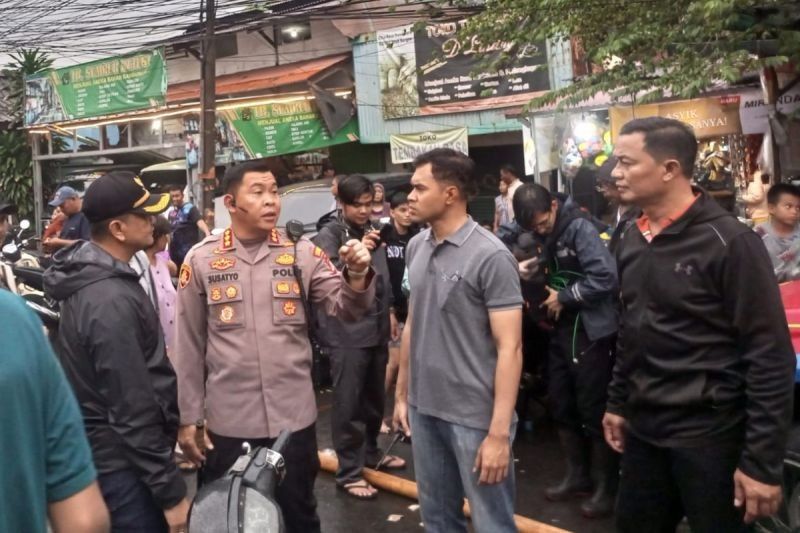 Kebakaran Jakarta Pusat: 500 Rumah Ludes, Jalan Ditutup untuk Evakuasi