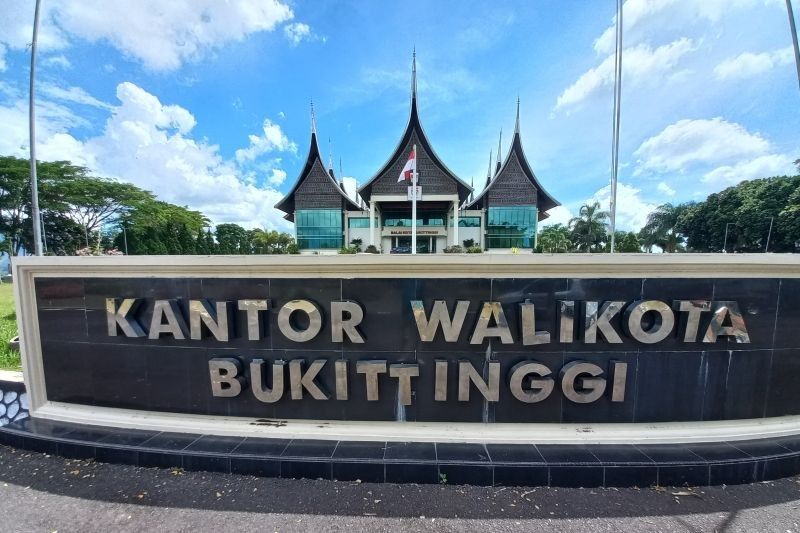 Pemkot Bukittinggi Anggarkan Rp2,9 Miliar untuk Honor RT, RW, dan LPM Tahun 2025