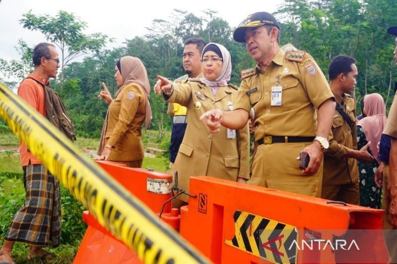 Banjir Batang: Dapur Umum dan Bantuan Logistik Dikerahkan untuk Warga Terdampak