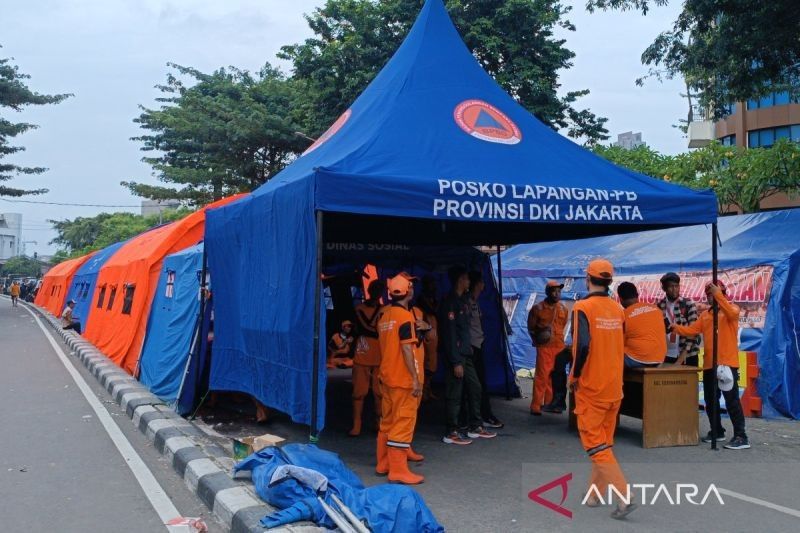 Kebakaran Kemayoran: Pemkot Jakpus Dirikan Tenda Pengungsian