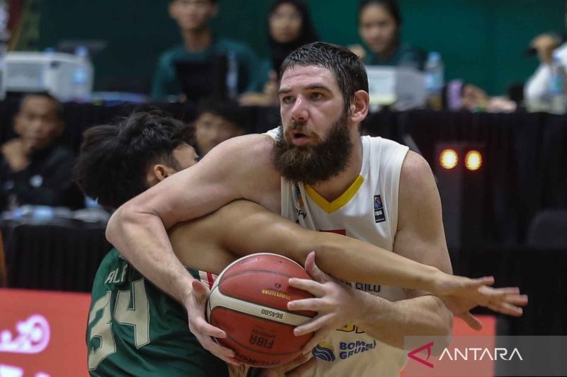 Artino Santai Hadapi Padatnya Jadwal IBL 2025