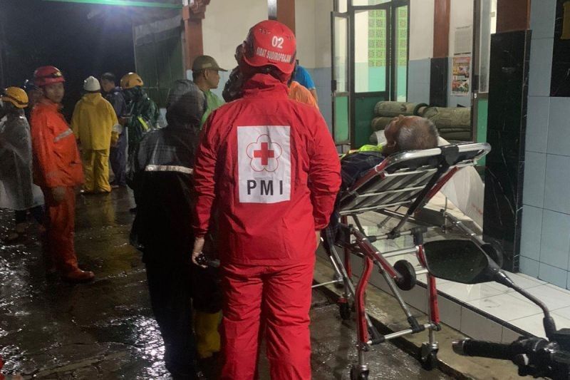 Banjir Solo: 175 Warga Mengungsi Akibat Luapan Sungai Jenes