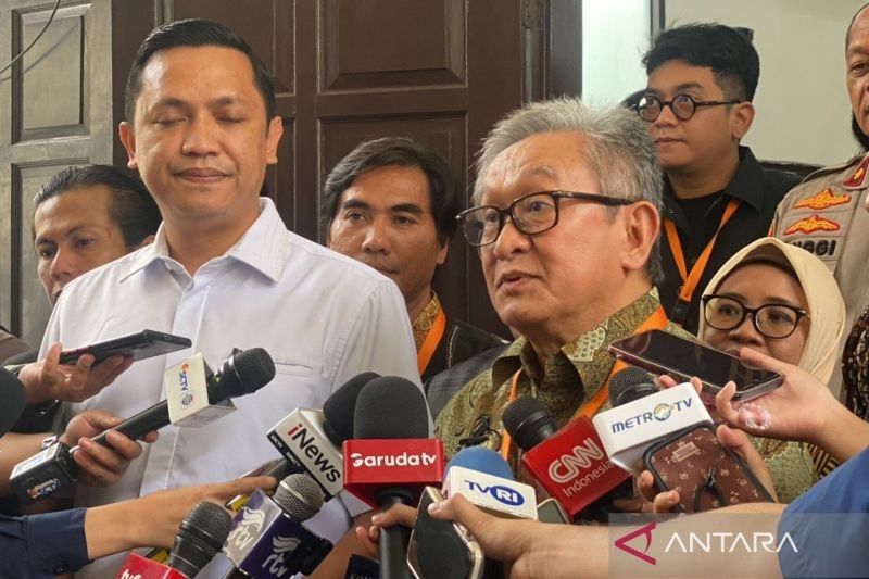 Kuasa Hukum Hasto Pertanyakan Bukti KPK: Sidang Praperadilan Ditunda