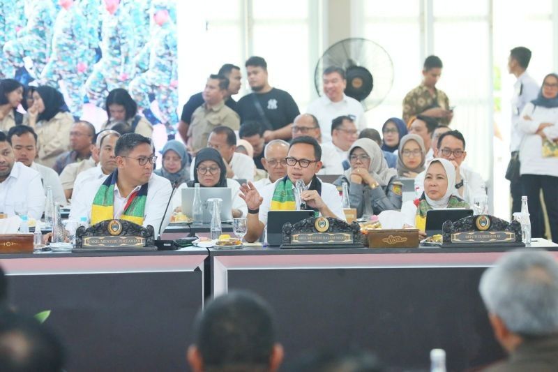 Wamendagri Tekankan Pentingnya Ketahanan Pangan Hulu-Hilir untuk Pemda