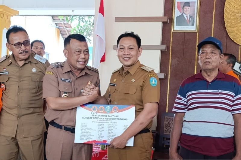 Ponorogo Salurkan Ribuan Logistik untuk Korban Banjir