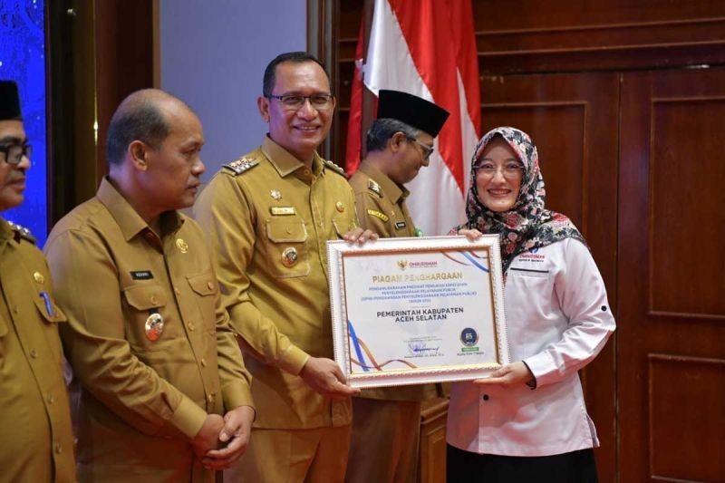 Pemkab Aceh Selatan Raih Penghargaan Pelayanan Publik Ombudsman RI