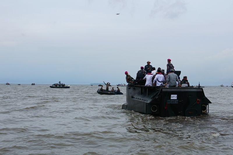 1.500 Personel Gabungan Bongkar Pagar Laut di Tangerang