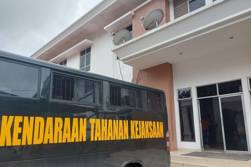 Sidang 11 Eks Satresnarkoba Barelang Ditunda: Koordinasi Pengamanan Belum Rampung